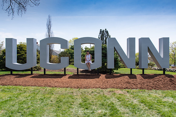 cgeorgephoto2019_UCONNgrad-1580