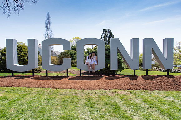 cgeorgephoto2019_UCONNgrad-1605