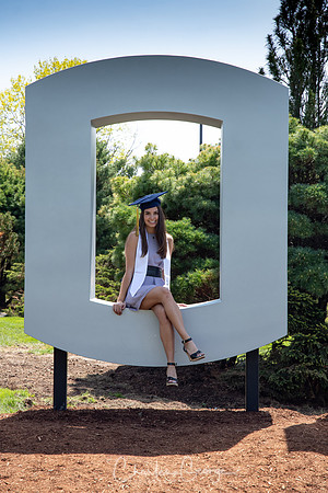 cgeorgephoto2019_UCONNgrad-1643