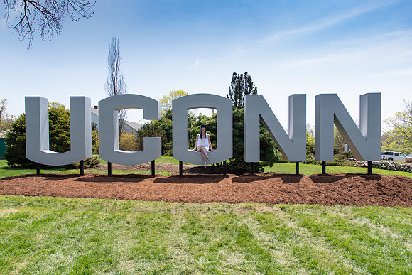 cgeorgephoto2019_UCONNgrad-1651