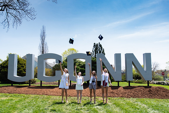 cgeorgephoto2019_UCONNgrad-1665