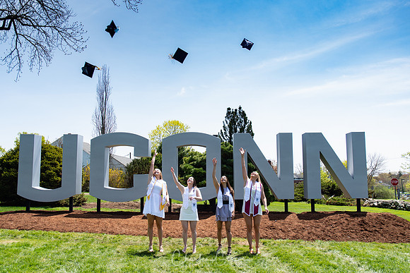 cgeorgephoto2019_UCONNgrad-1669