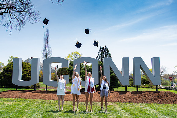 cgeorgephoto2019_UCONNgrad-1675
