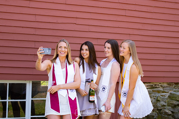 cgeorgephoto2019_UCONNgrad-1810