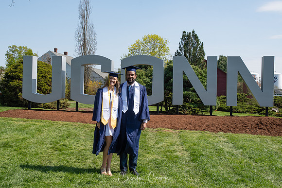 cgeorgephoto2019_UCONNgrad-2077