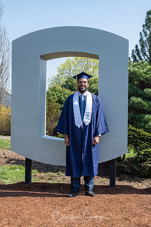 cgeorgephoto2019_UCONNgrad-2126